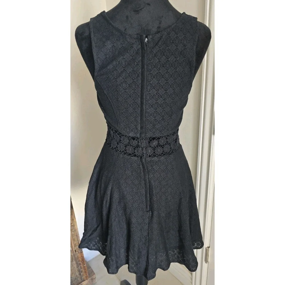 Free People Black Floral Embroidered Sleeveless A Line Peekaboo Dress Size 4‎ - Picture 7 of 13